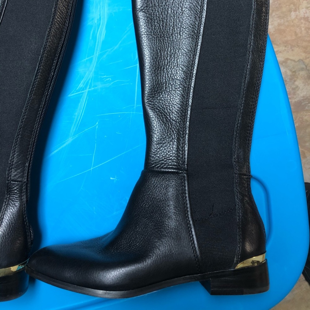 Black boots